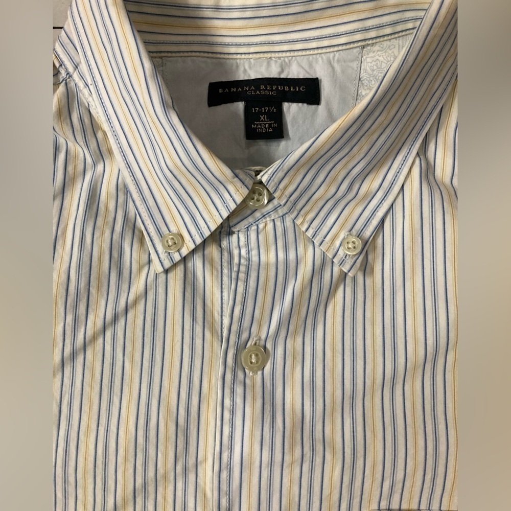 Banana Republic Men’s XL Striped Classic Fit Button Down Shirt